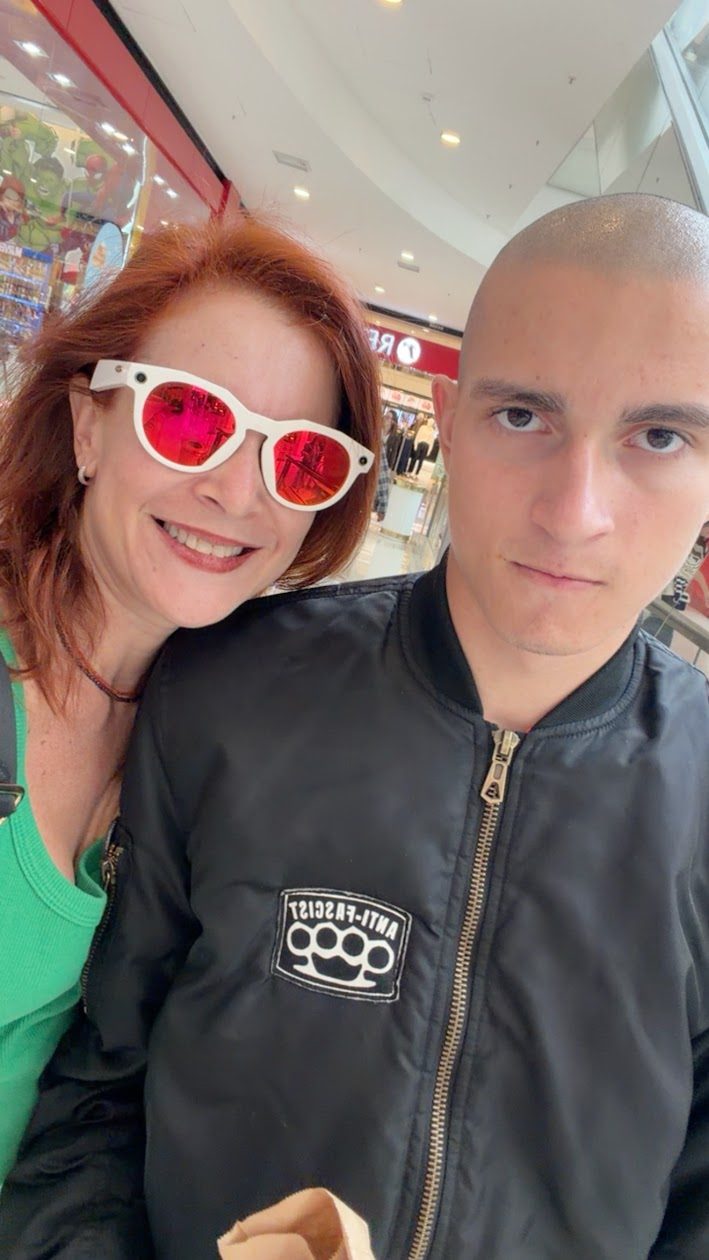 Jaya com o filho Rafael